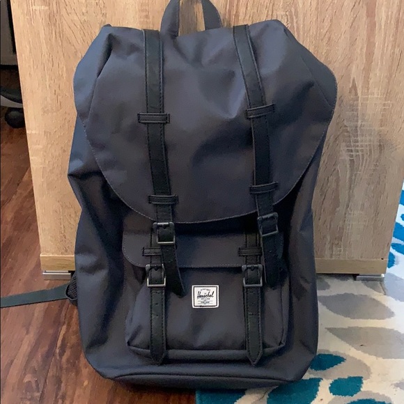herschel backpack dark grey